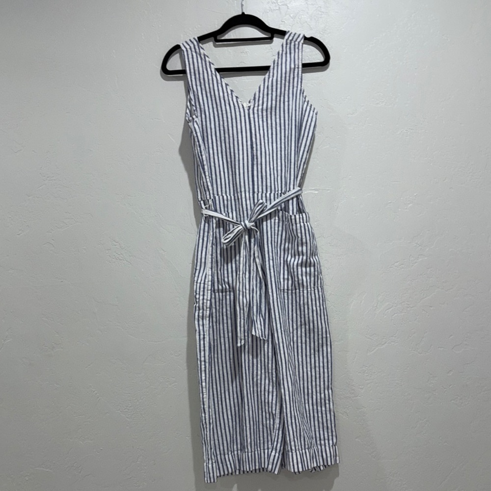 Beachlunchlounge blue and White Sleeveless V-Neck Midi Sundress